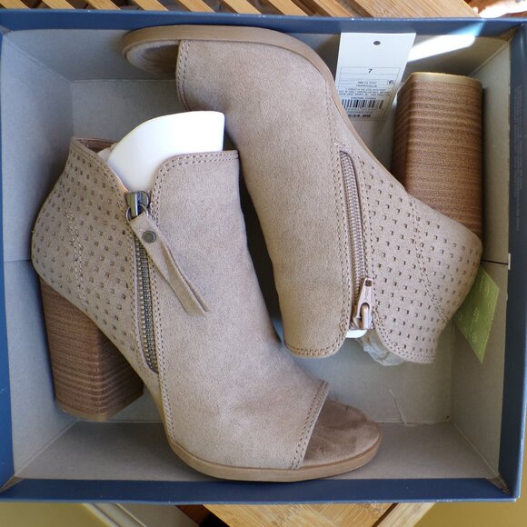 Universal Thread Women's Taupe Collie Open Toe Heeled Bootie Size 7 - Picture 3 of 11